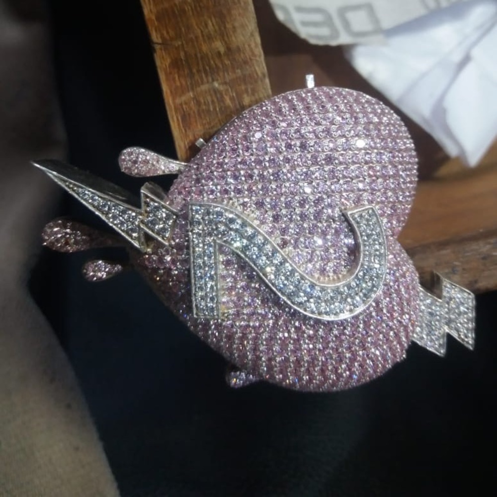 Lil uzi luv is rage 2 heart pendant - Picture 5 of 5